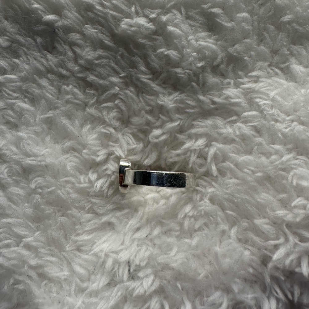 GUCCI HEART RING SIZE 7 - Picture 2 of 3